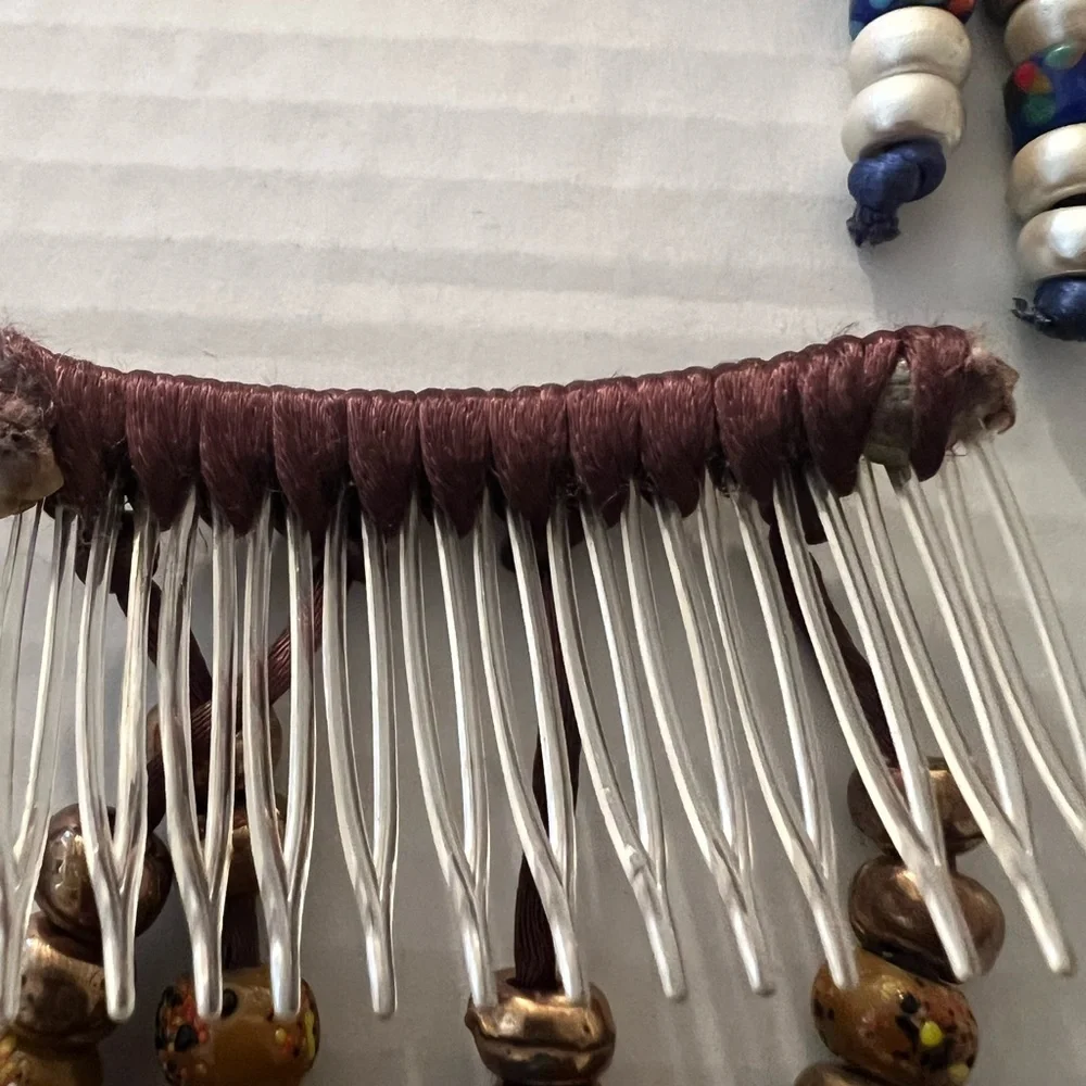 Beaded Hair Combs Set of 4 - Picture 8 of 10